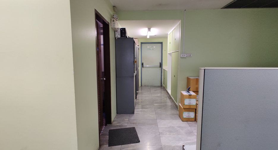 For rent office in Khlong Toei, Bangkok