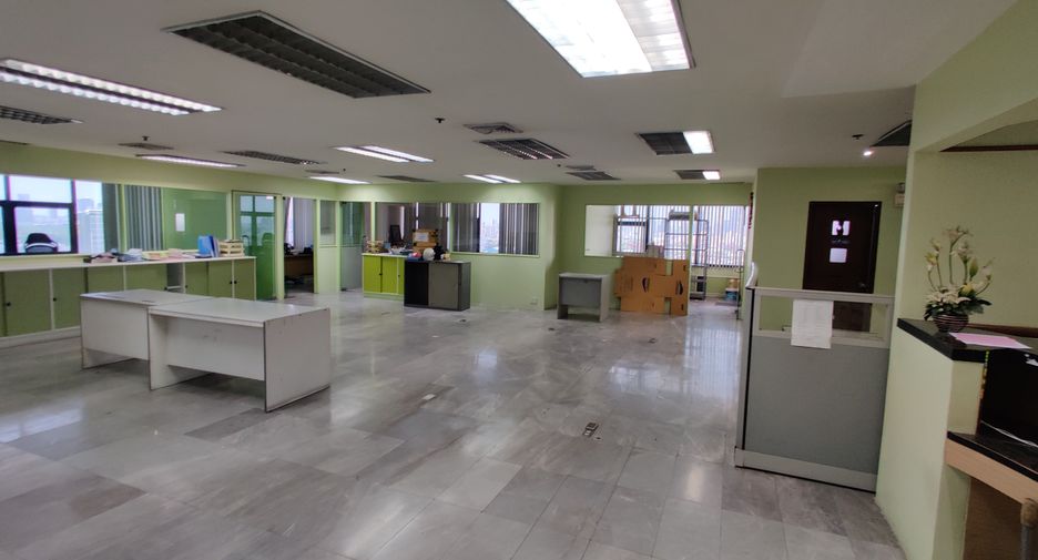 For rent office in Khlong Toei, Bangkok