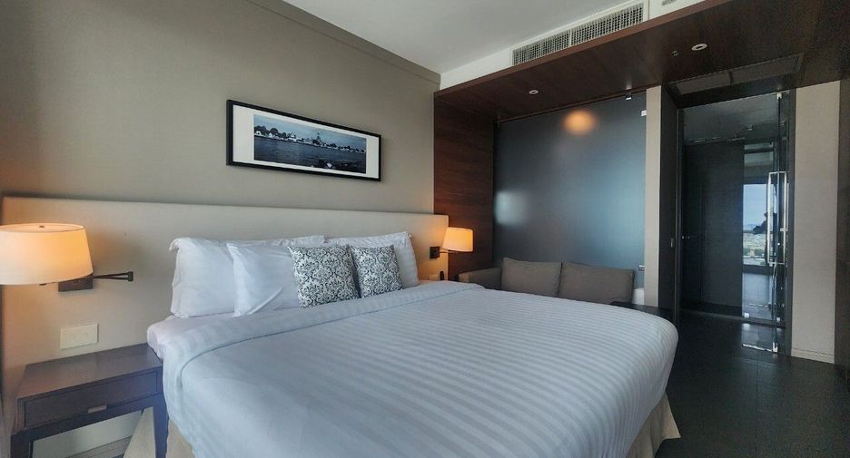 For rent 2 bedrooms condo in Sathon, Bangkok