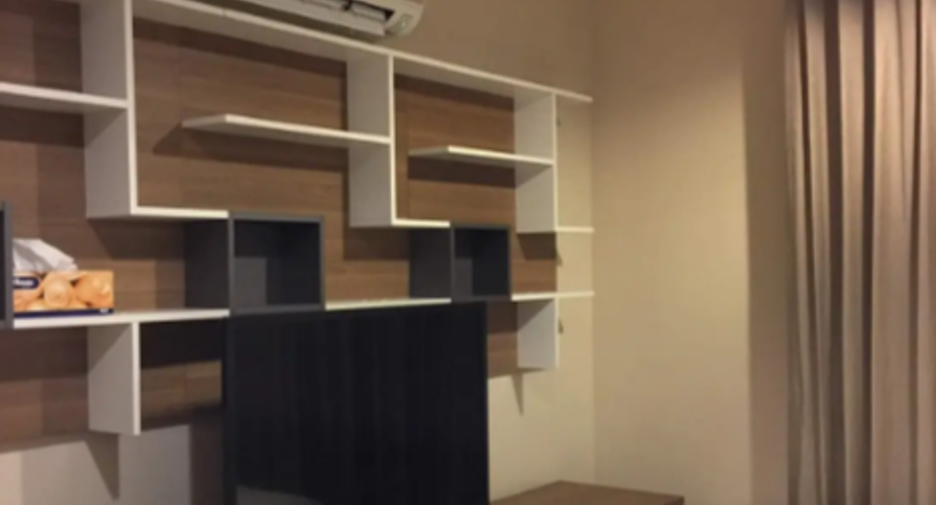 For rent 3 bedrooms condo in Huai Khwang, Bangkok