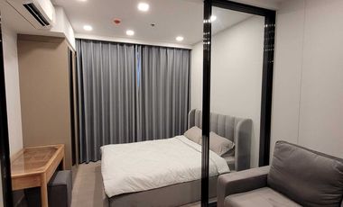 Condo en alquiler de estudio en Huai Khwang, Bangkok