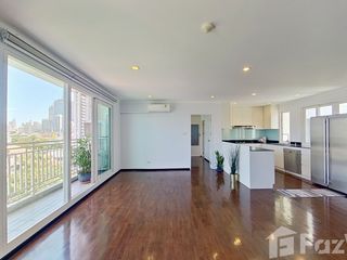 À louer 3 chambres condo à Yan Nawa, Bangkok