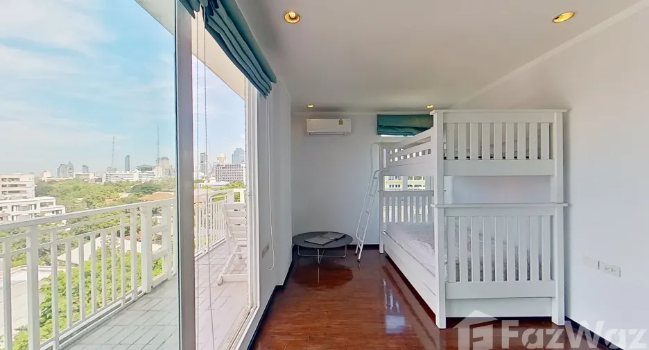 For rent 3 ベッドルーム condo in Yan Nawa, Bangkok