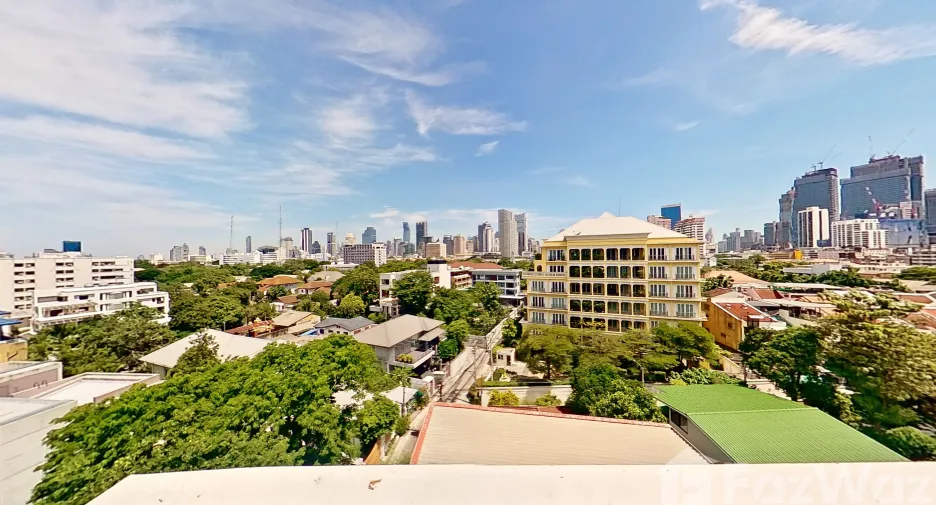 For rent 3 ベッドルーム condo in Yan Nawa, Bangkok