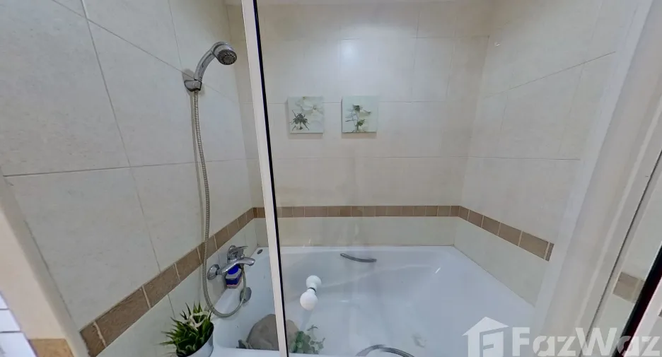 For rent 3 ベッドルーム condo in Yan Nawa, Bangkok