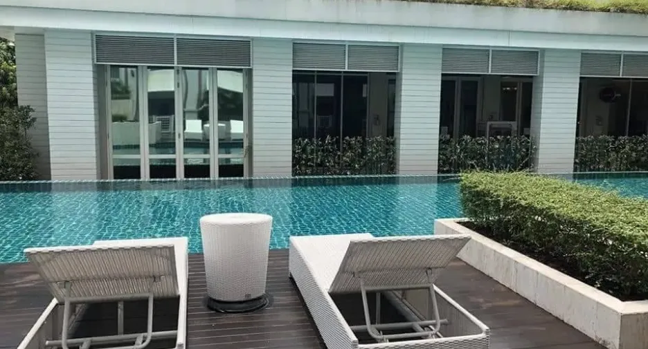 For rent 2 bedrooms condo in Huai Khwang, Bangkok