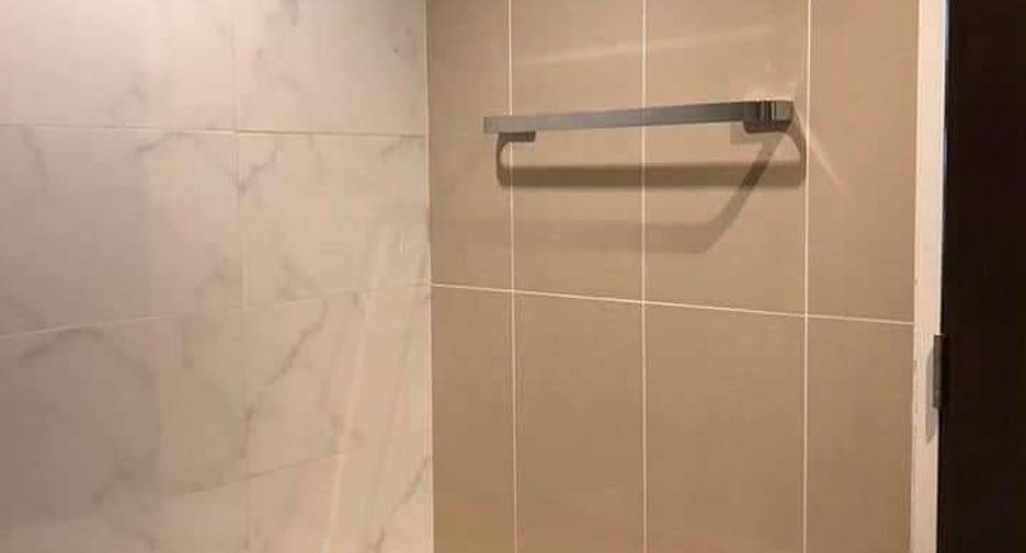 For rent 2 bedrooms condo in Huai Khwang, Bangkok