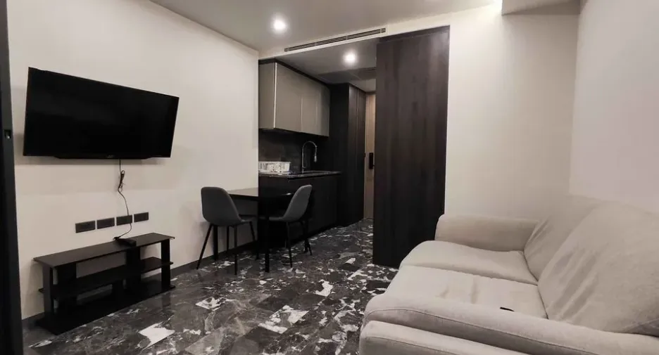 Condo en alquiler de 1 habitaciones en Khlong Toei, Bangkok