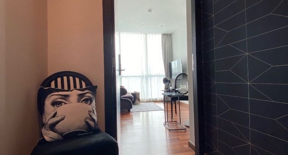 For rent 1 bed condo in Pathum Wan, Bangkok