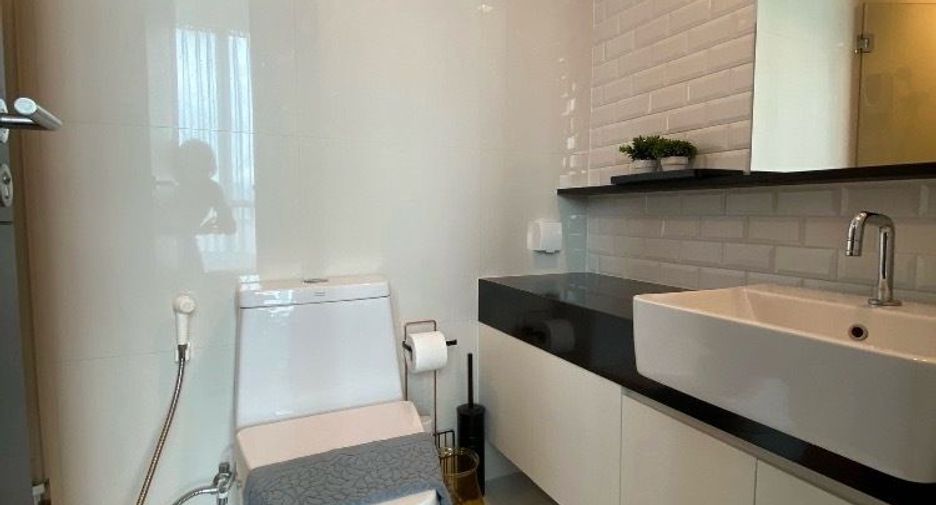 For rent 1 bed condo in Pathum Wan, Bangkok
