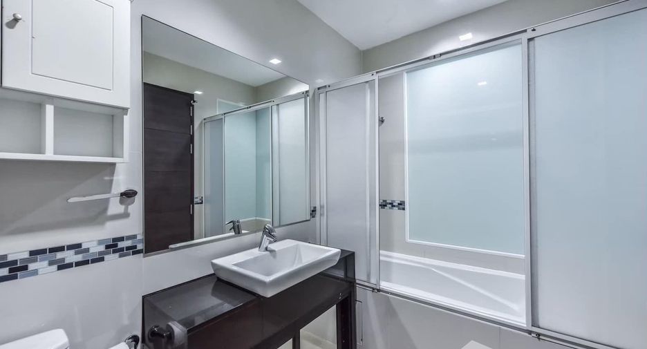 Wohnung zur Miete mit 2 Zimmer in Ratchathewi, Bangkok
