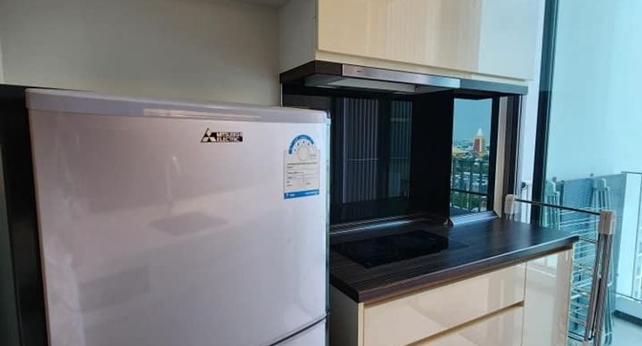 For rent 1 bed condo in Phra Khanong, Bangkok