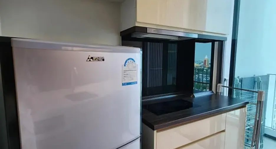 For rent 1 bed condo in Phra Khanong, Bangkok