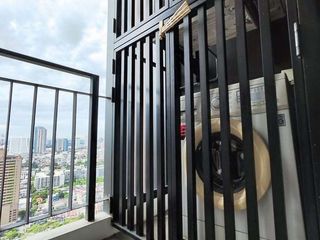 Condo en alquiler de 1 habitaciones en Khlong San, Bangkok