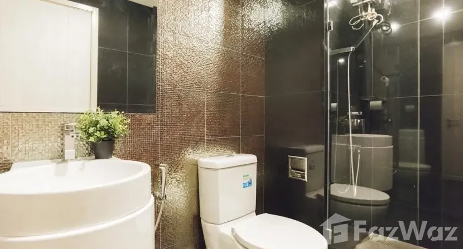 For rent 1 bed condo in Khlong Toei, Bangkok