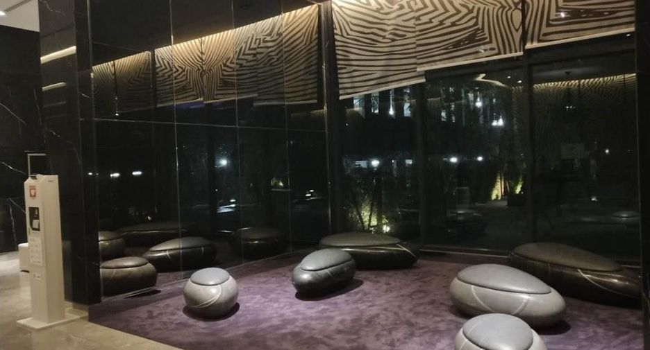 For rent 1 bed condo in Khlong Toei, Bangkok