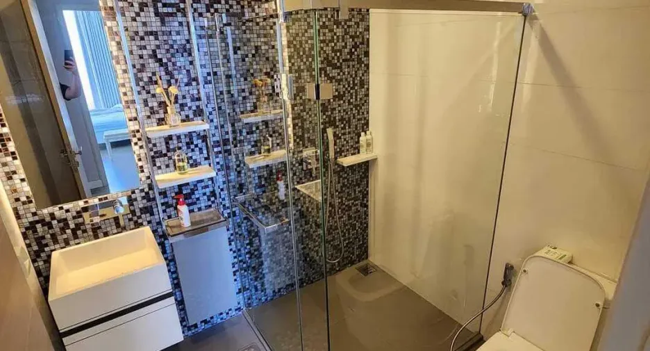 For rent 2 bedrooms condo in Sathon, Bangkok
