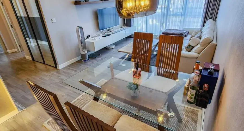 For rent 2 bedrooms condo in Sathon, Bangkok