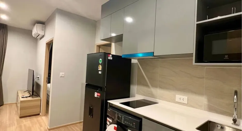 For rent 2 bedrooms condo in Bang Na, Bangkok