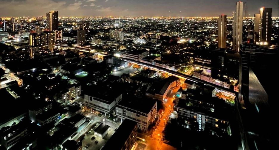 For rent 2 bedrooms condo in Bang Na, Bangkok