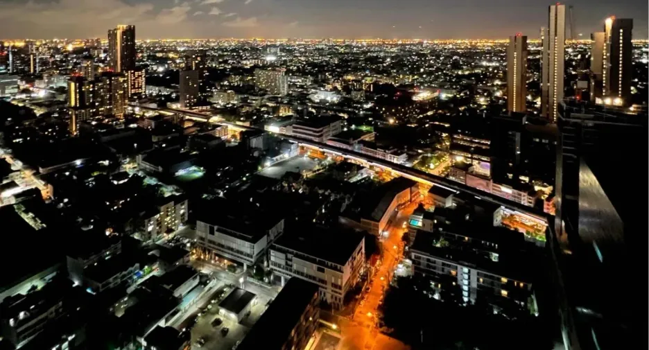 For rent 2 bedrooms condo in Bang Na, Bangkok