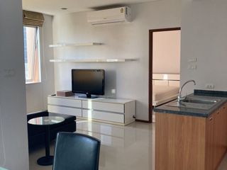 For rent 1 bed condo in Khlong San, Bangkok