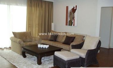 Condo en alquiler de 4 habitaciones en Watthana, Bangkok