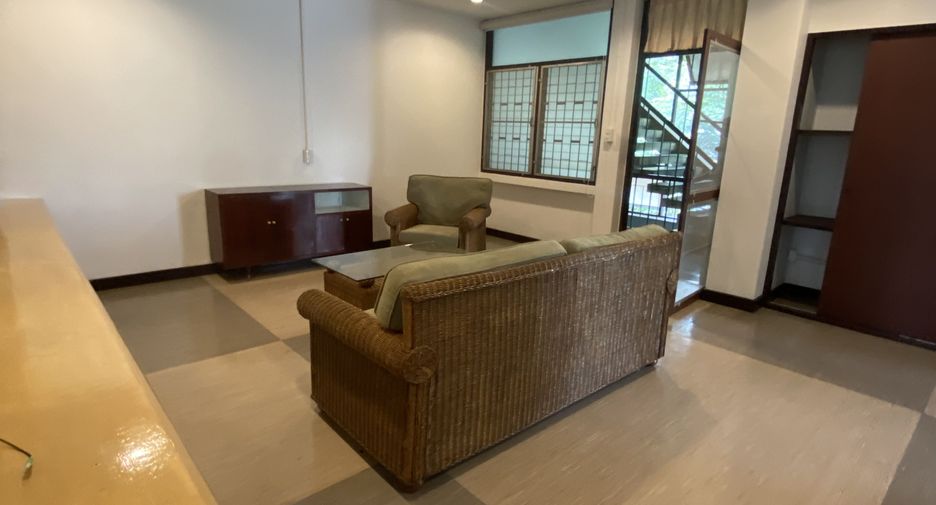ให้เช่า 3 ห้องนอน อพาร์ทเม้นท์ ใน วัฒนา, กรุงเทพฯ