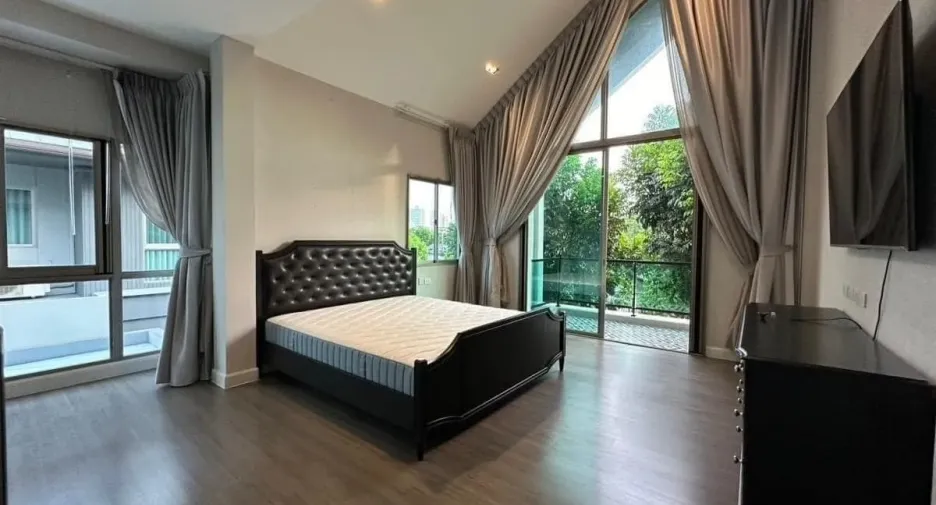 Haus zur Miete mit 3 Zimmer in Bueng Kum, Bangkok