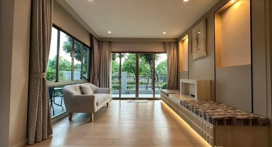 Haus zur Miete mit 3 Zimmer in Bueng Kum, Bangkok