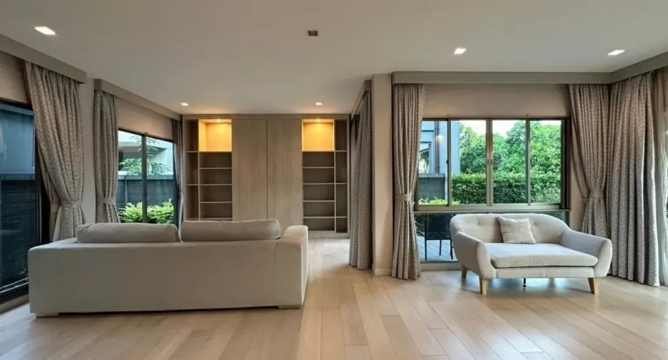 Haus zur Miete mit 3 Zimmer in Bueng Kum, Bangkok