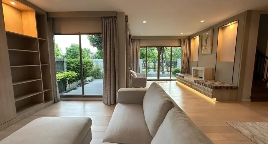 Haus zur Miete mit 3 Zimmer in Bueng Kum, Bangkok