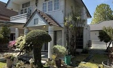 Haus zur Miete mit 3 Zimmer in Saphan Sung, Bangkok