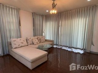 Haus zur Miete mit 3 Zimmer in Saphan Sung, Bangkok