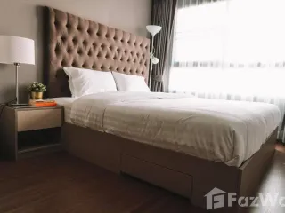 Condo en alquiler de 2 habitaciones en Phra Khanong, Bangkok