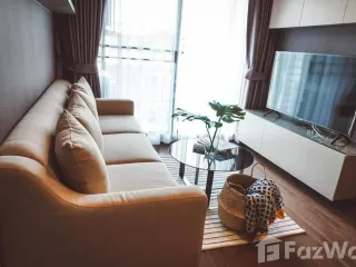 Condo en alquiler de 2 habitaciones en Phra Khanong, Bangkok