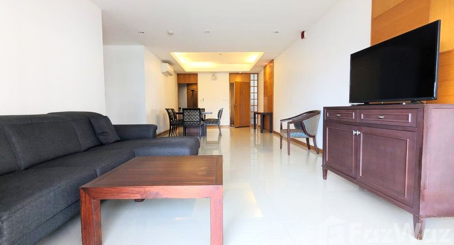 For rent 2 bedrooms condo in Sathon, Bangkok