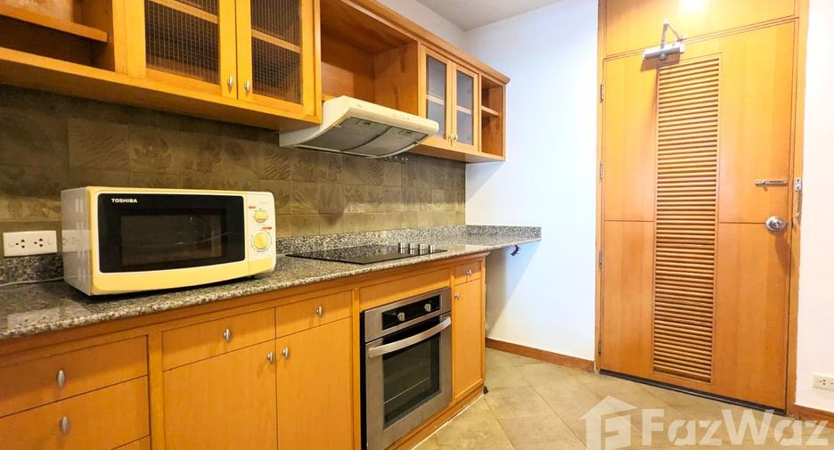 For rent 2 bedrooms condo in Sathon, Bangkok