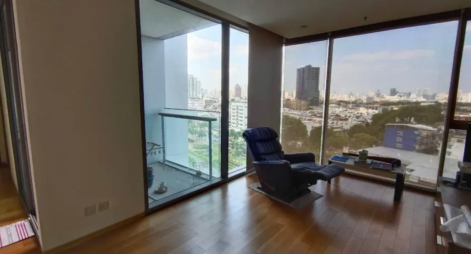 For rent 2 bedrooms condo in Yan Nawa, Bangkok