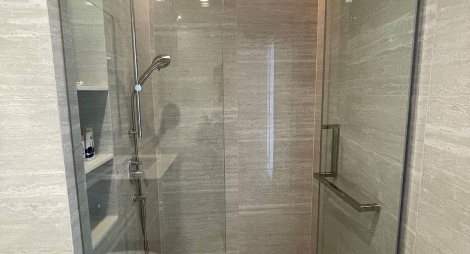 For rent 1 bed condo in Sathon, Bangkok