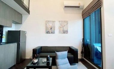 Condo en alquiler de 1 habitaciones en Khlong Toei, Bangkok