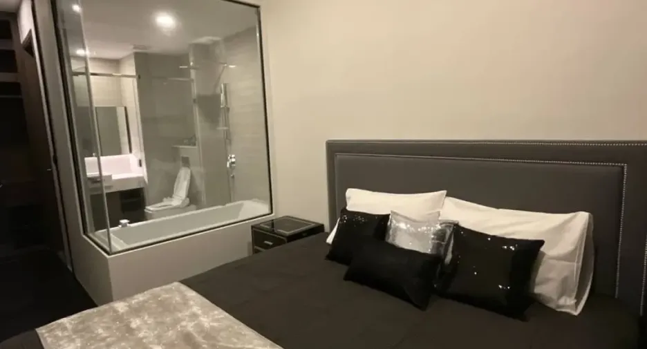 For rent 1 bed condo in Watthana, Bangkok