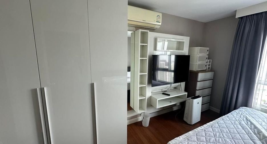 Condo en alquiler de 3 habitaciones en Huai Khwang, Bangkok