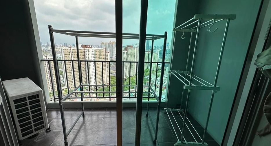 Condo en alquiler de 3 habitaciones en Huai Khwang, Bangkok