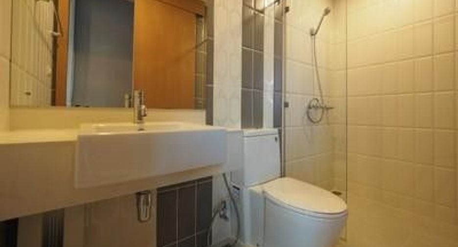 Аренда 2 спальни кондо в Щаттхана, Бангкок