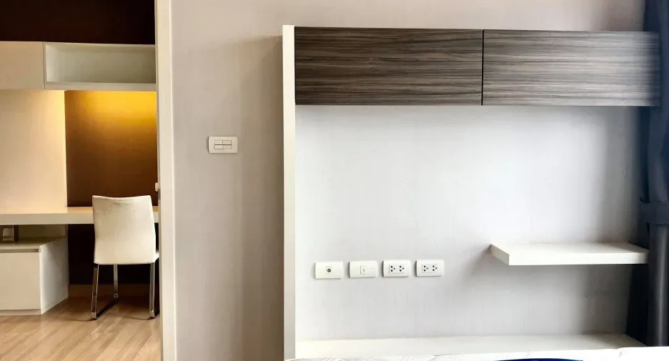 Condo en alquiler de 1 habitaciones en Khlong San, Bangkok
