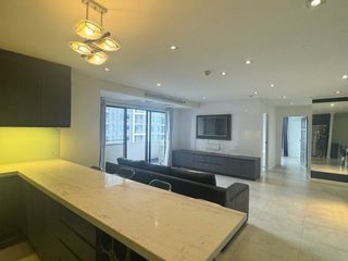 Wohnung zur Miete mit 3 Zimmer in Watthana, Bangkok