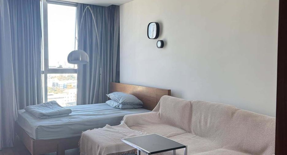 Wohnung zur Miete mit Studio in Khlong Toei, Bangkok