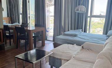 For rent studio condo in Khlong Toei, Bangkok