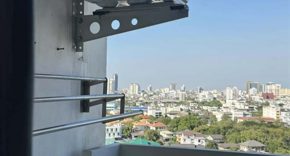 Wohnung zur Miete mit Studio in Khlong Toei, Bangkok
